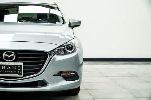 2018 Mazda Mazda3 Touring