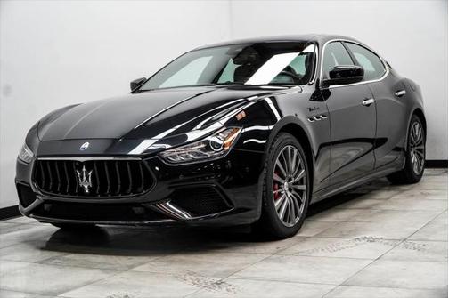 2022 Maserati Ghibli Modena Q4