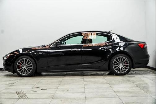 2022 Maserati Ghibli Modena Q4