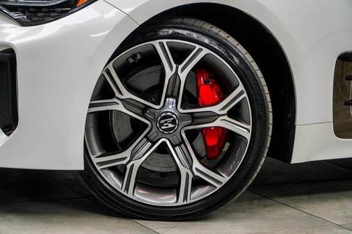 2021 Kia Stinger GT1