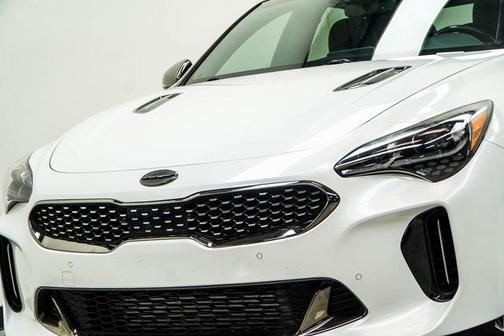 2021 Kia Stinger GT1