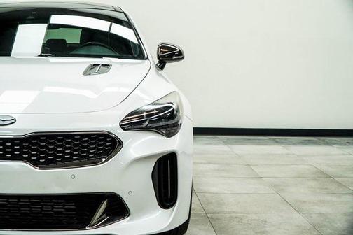 2021 Kia Stinger GT1