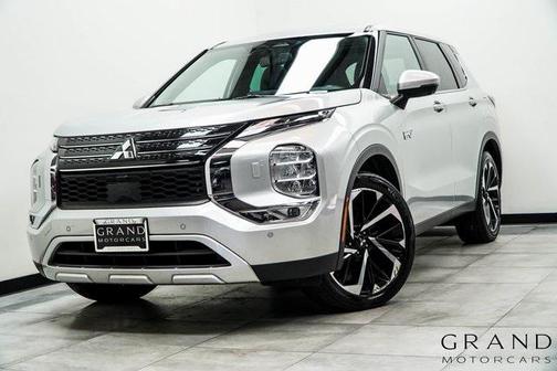 2023 Mitsubishi Outlander PHEV SE S-AWC