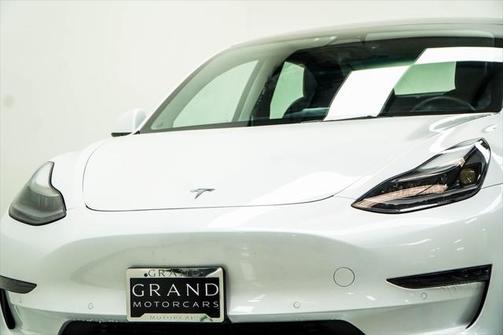 2022 Tesla Model 3 Standard Range