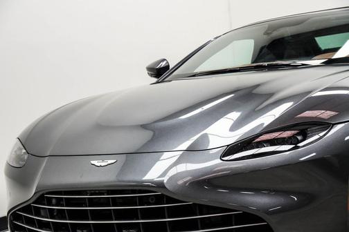 Silver 2021 Aston Martin Vantage Base