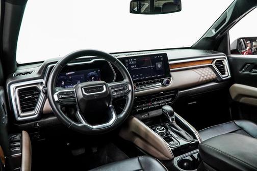 2024 GMC Canyon Denali