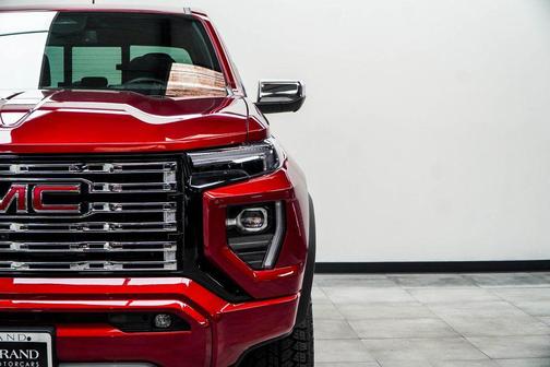 2024 GMC Canyon Denali