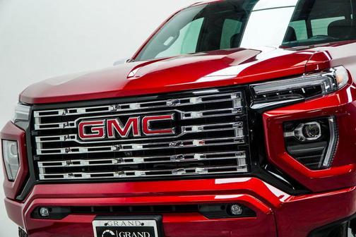 2024 GMC Canyon Denali