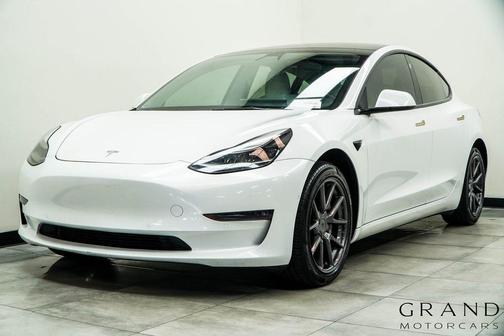 2022 Tesla Model 3 Long Range
