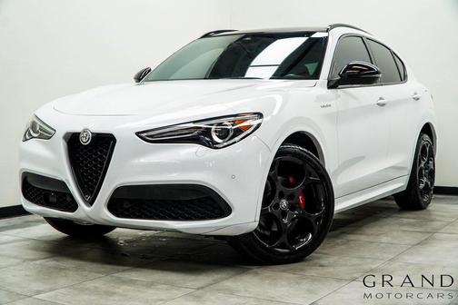 2023 Alfa Romeo Stelvio Veloce AWD