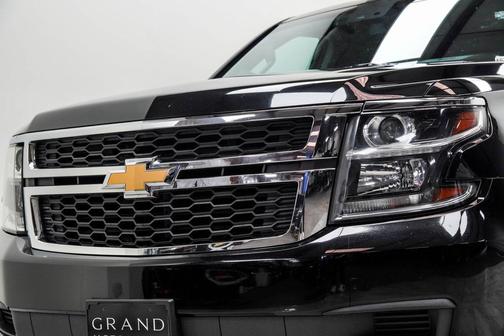 Black 2019 Chevrolet Suburban LT