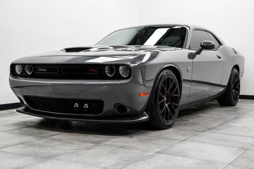 Destroyer Gray Clearcoat 2019 Dodge Challenger R/T Scat Pack