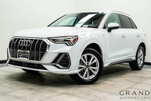 White 2024 Audi Q3 Premium 45 TFSI S line quattro Tiptronic