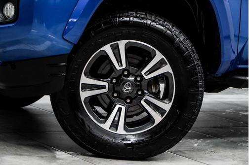2017 Toyota Tacoma TRD Sport