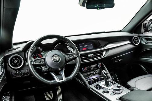 2022 Alfa Romeo Stelvio Ti