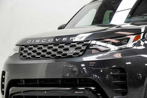 2023 Land Rover Discovery P360 Metropolitan Edition