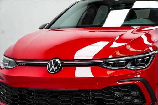 2023 Volkswagen Golf GTI 2.0T S DSG