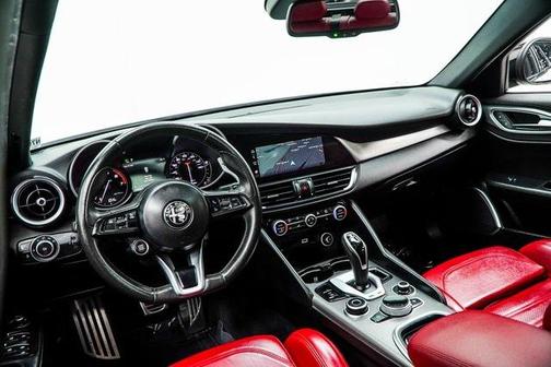 2022 Alfa Romeo Giulia Ti