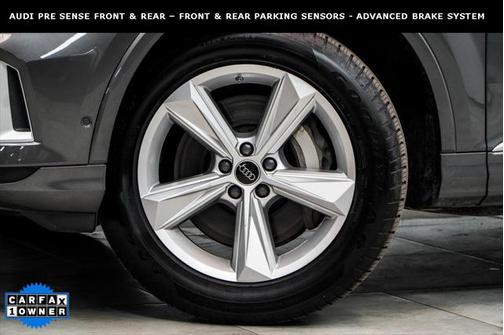 2024 Audi Q7 45 Premium Plus