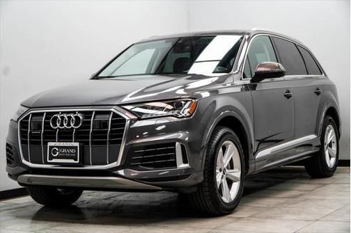 2024 Audi Q7 45 Premium Plus