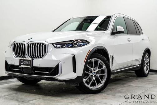 White Metallic 2026 BMW X5 xDrive40i