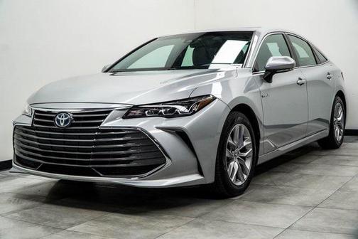 2021 Toyota Avalon Hybrid XLE Plus