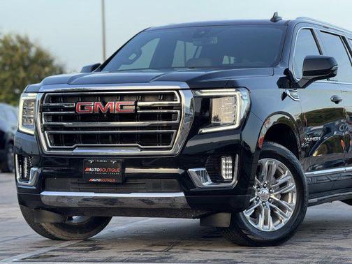 2022 GMC Yukon XL SLT
