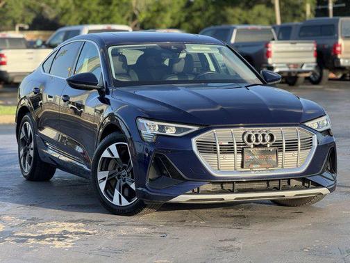 2022 Audi e-tron Sportback S line Premium