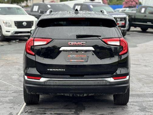 2023 GMC Terrain SLT