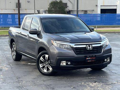 Modern Steel Metallic 2018 Honda Ridgeline RTL
