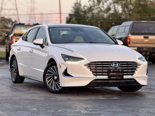2020 Hyundai SONATA Hybrid Limited