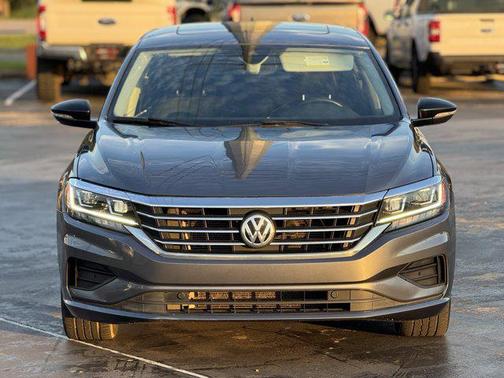 2022 Volkswagen Passat 2.0T Limited Edition