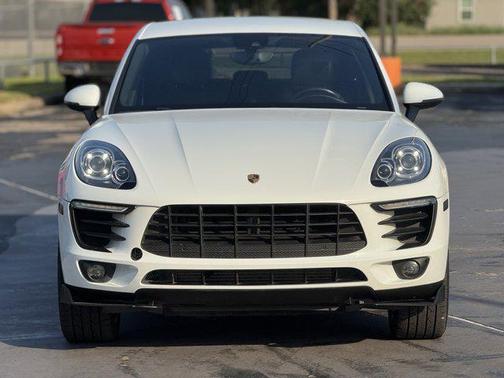 2018 Porsche Macan Sport Edition