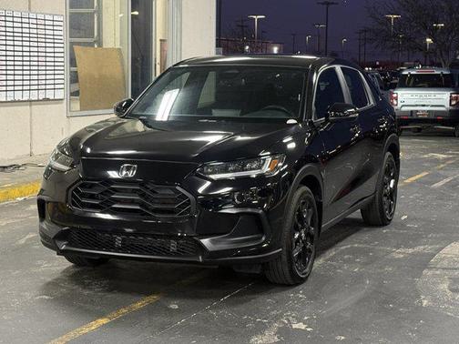 2025 Honda HR-V 2WD Sport