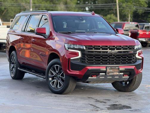 2022 Chevrolet Suburban 4WD Z71