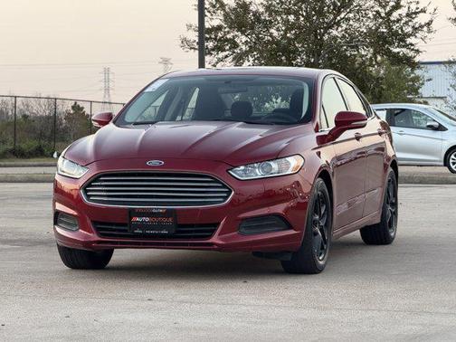 Magnetic 2016 Ford Fusion SE