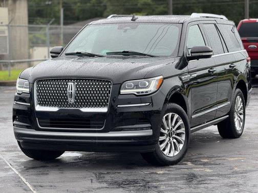 2023 Lincoln Navigator Standard