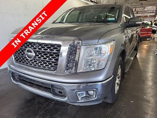 2017 Nissan Titan SV