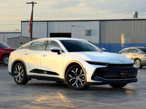 2023 Toyota Crown XLE