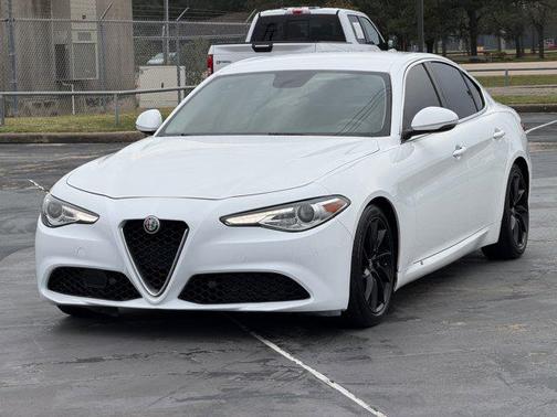 2017 Alfa Romeo Giulia Ti