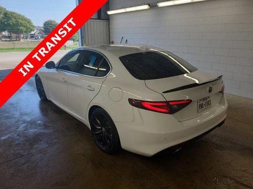 2017 Alfa Romeo Giulia Ti