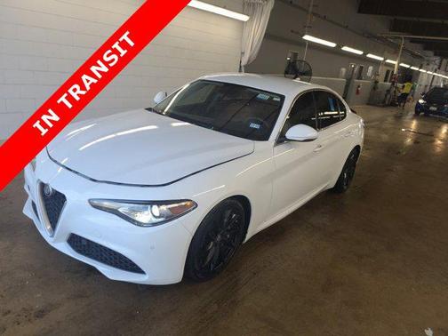 2017 Alfa Romeo Giulia Ti
