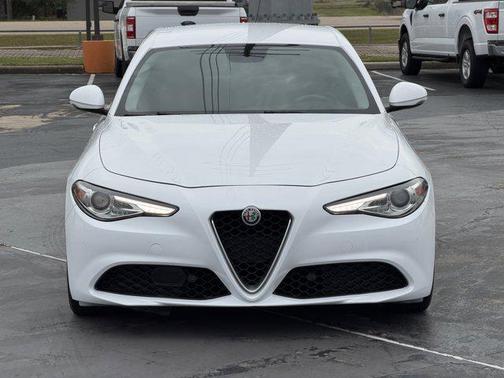 2017 Alfa Romeo Giulia Ti
