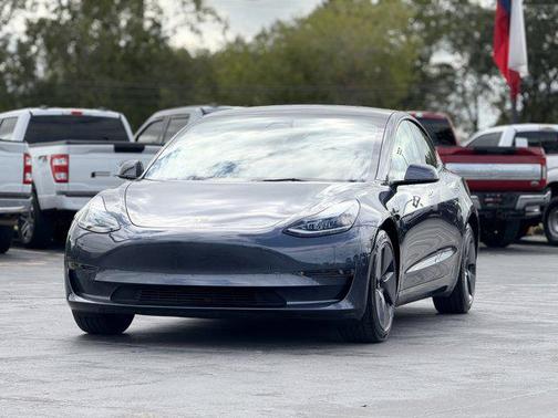 2023 Tesla Model 3 Standard Range