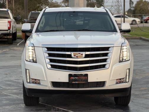 Crystal White Tricoat 2017 Cadillac Escalade Luxury