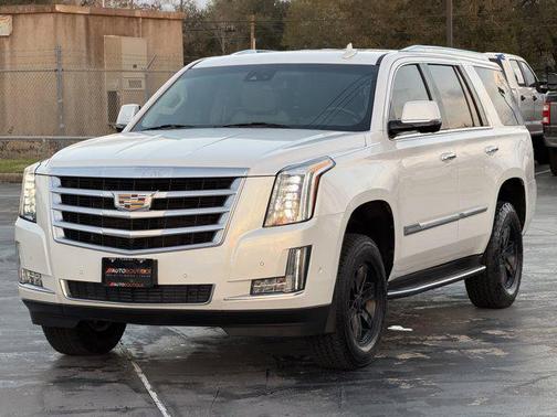Crystal White Tricoat 2017 Cadillac Escalade Luxury