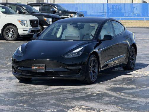 2023 Tesla Model 3 Standard Range