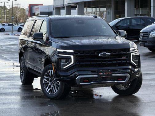 2025 Chevrolet Suburban 4WD Z71