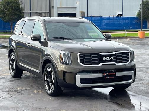 Dark Moss 2025 Kia Telluride S