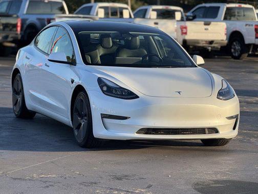 2022 Tesla Model 3 Long Range